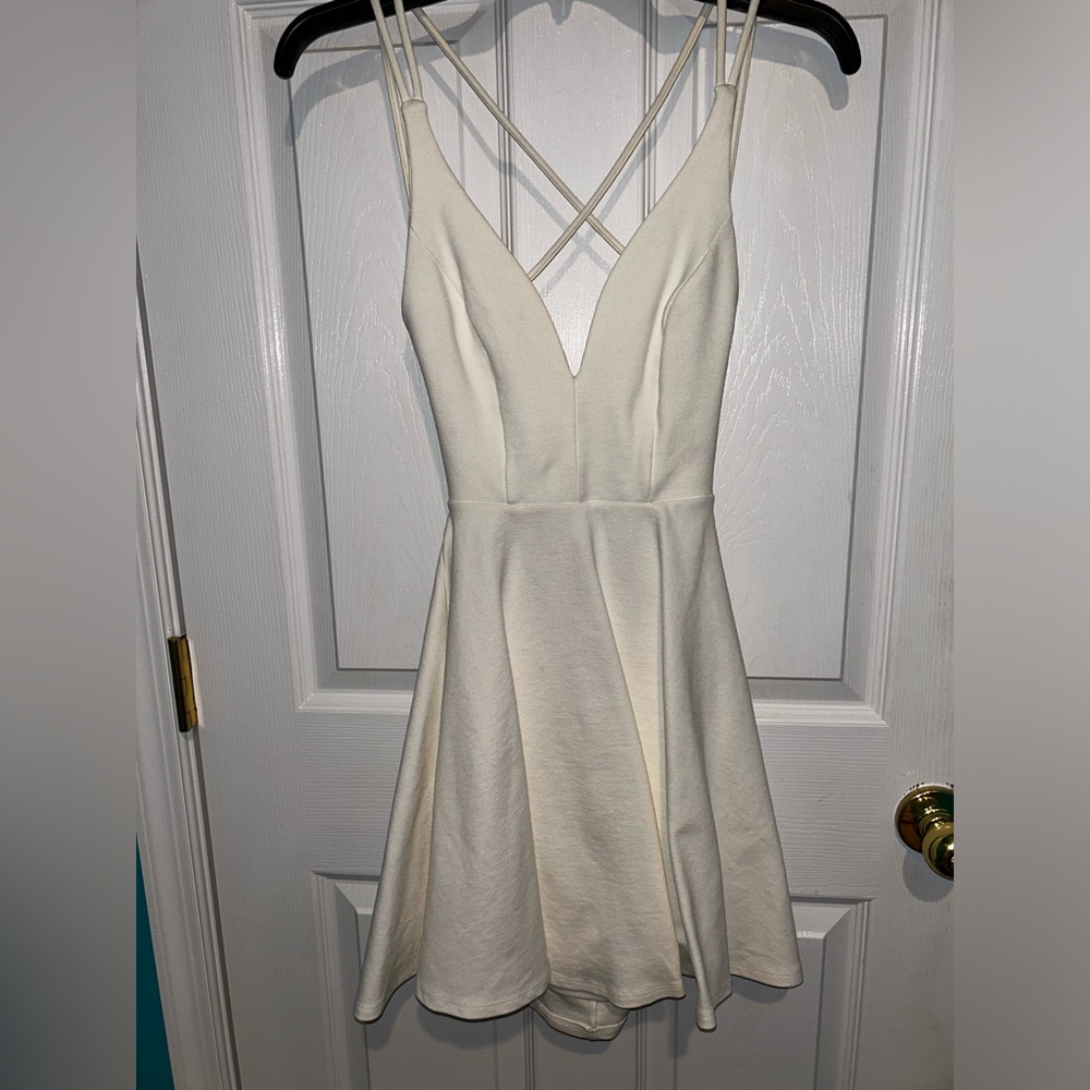 Lulus viral white flowy dress with open back